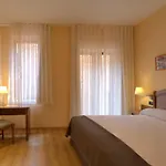 Exe Astur Plaza ホテル