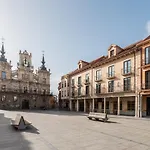 Exe Astur Plaza Hotel 3*