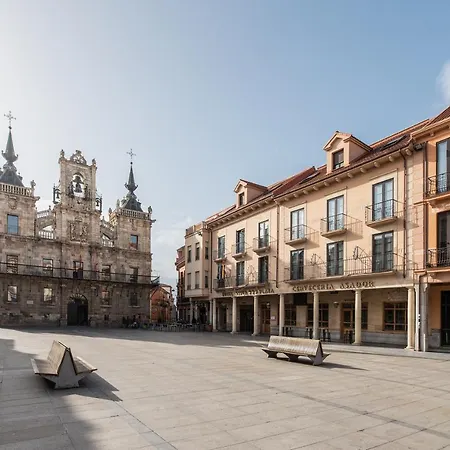Exe Astur Plaza Hotel 3*