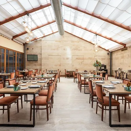 Exe Astur Plaza ホテル 3*