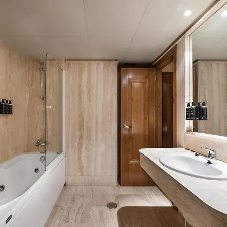 Exe Astur Plaza 3*
