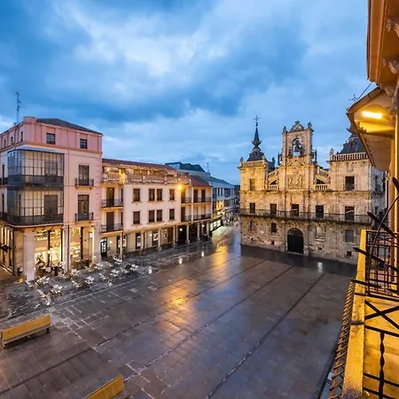 酒店 Exe Astur Plaza 3*