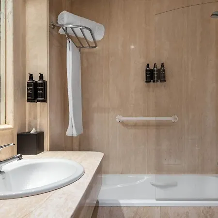 Exe Astur Plaza Hotel
