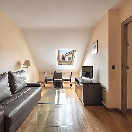 Exe Astur Plaza Hotel 3*