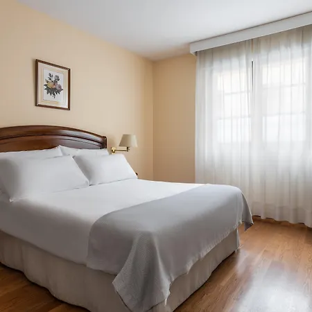 Exe Astur Plaza Szálloda 3*