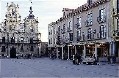 Exe Astur Plaza أستورغا