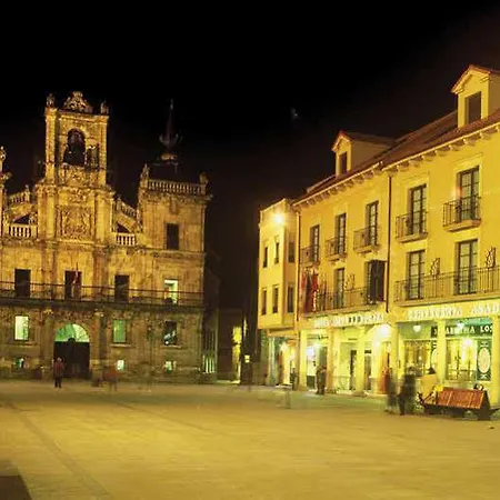 Exe Astur Plaza 3*
