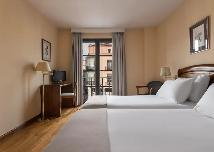 Exe Astur Plaza Hotel 3*