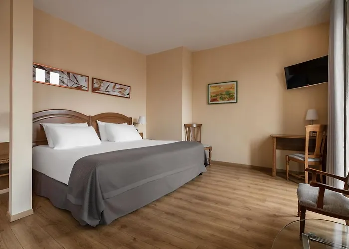 Exe Astur Plaza Hotel